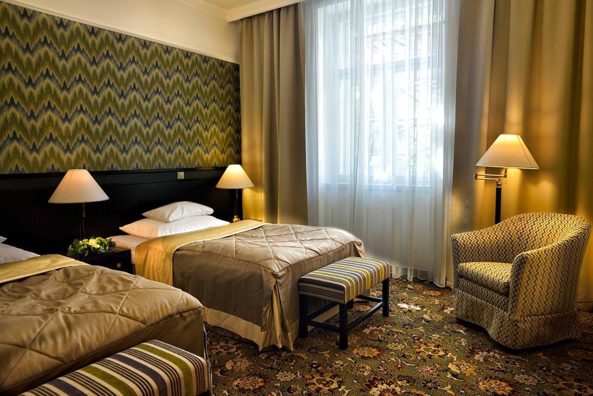Hotel Savoy Praga Esterno foto